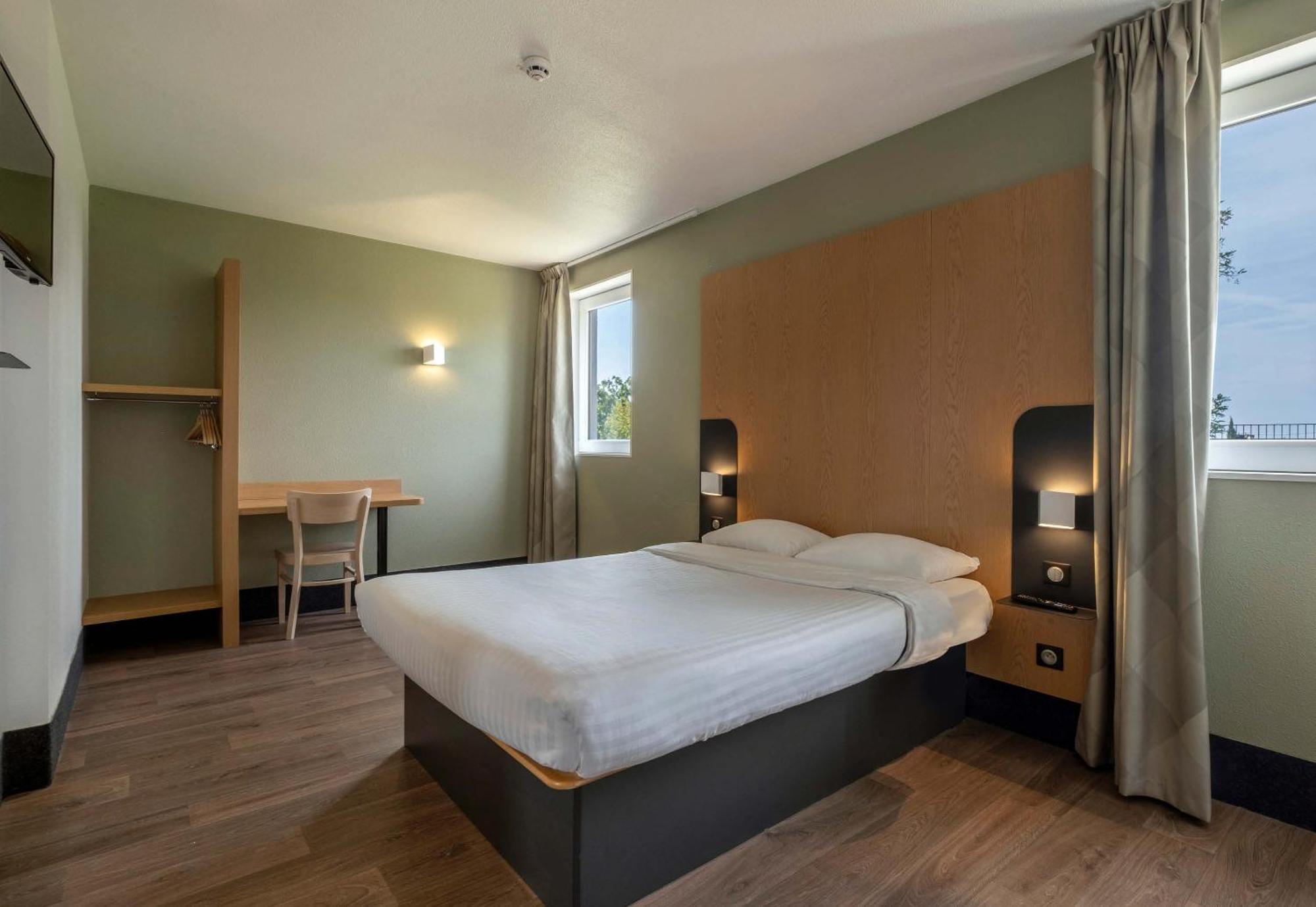 B&B Hotel Niort Marais Poitevin Est Exterior foto