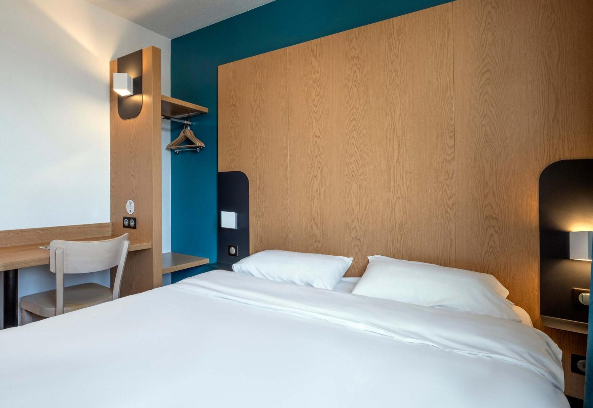 B&B Hotel Niort Marais Poitevin Est Exterior foto